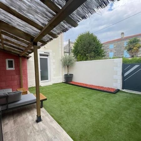 - Le Nuage - Unique, Espace Spa Privatif Et Jardin Avec Plancha Et Salon Privatif, Stationnement Public Gratuit Niort Bagian luar foto