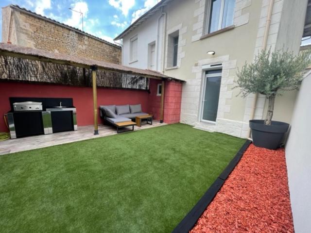 - Le Nuage - Unique, Espace Spa Privatif Et Jardin Avec Plancha Et Salon Privatif, Stationnement Public Gratuit Niort Bagian luar foto