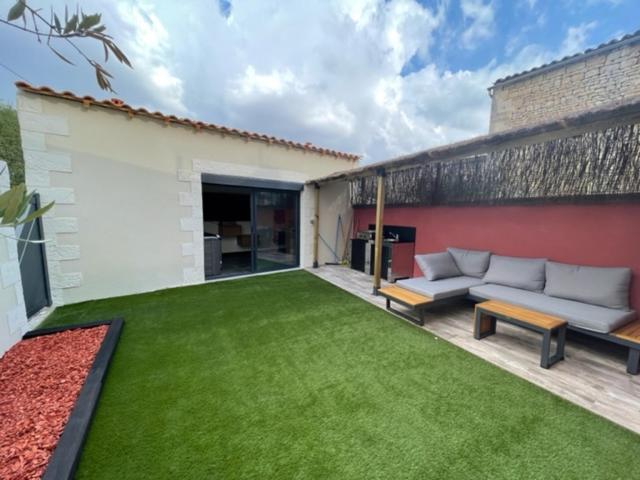 - Le Nuage - Unique, Espace Spa Privatif Et Jardin Avec Plancha Et Salon Privatif, Stationnement Public Gratuit Niort Bagian luar foto